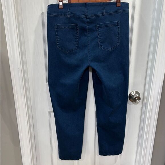Robell Bella Jeans in Deep Cobalt Blue. - Picture 6 of 11